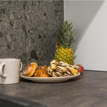 Cuddle - Cozy And Peaceful Place, 12 Minutes From Old Town & Seaside Ubytování v soukromí