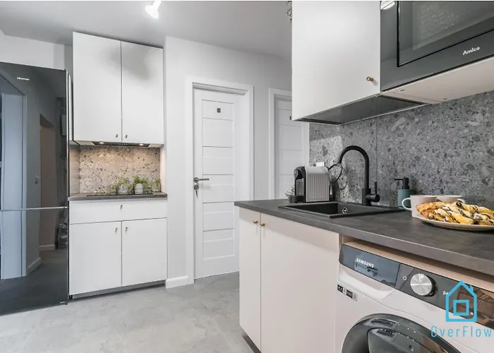 Δωμάτια σε οικογενειακή κατοικία Cuddle - Cozy And Peaceful Place, 12 Minutes From Old Town & Seaside